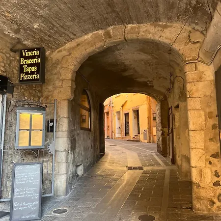 Menton1974 * Μεντόν